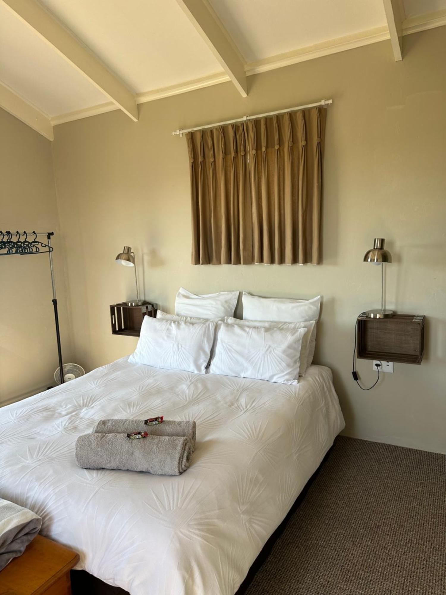 Protea Loft - Romantic Stay - No Load Shedding Хилтън Екстериор снимка